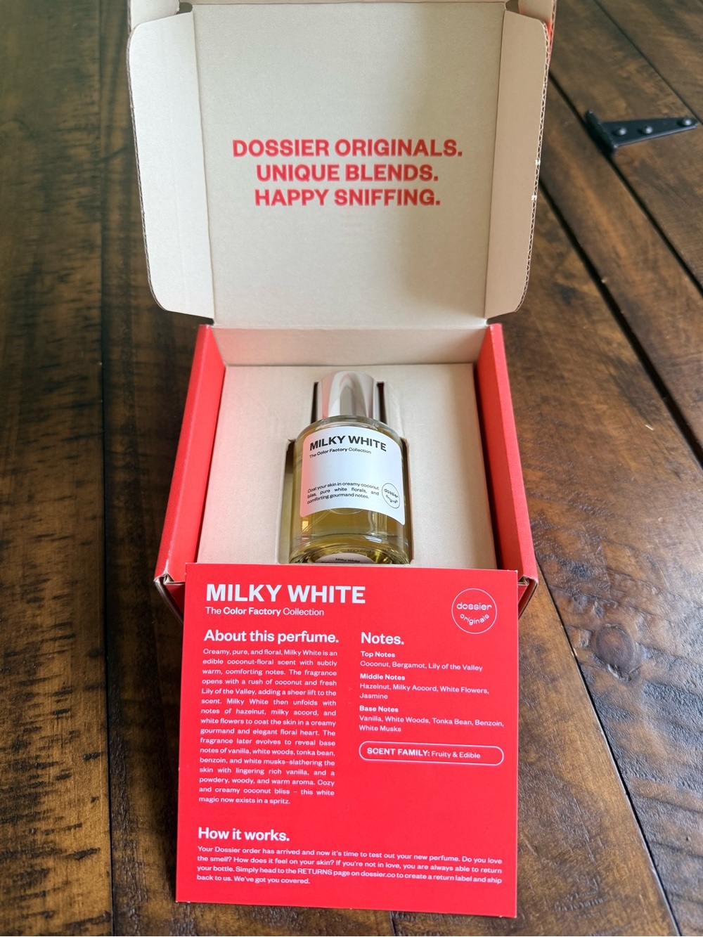 Dossier Milky White Body Oil - White